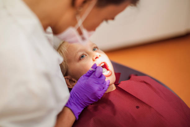 Best Tooth Infection Emergency Dentist  in Lindenhurst, NY